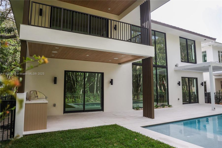 Furnished interior view inside a new home in , North Palm Beach (Image 28). Furnished interior view inside a new home in , North Palm Beach (Image 28).