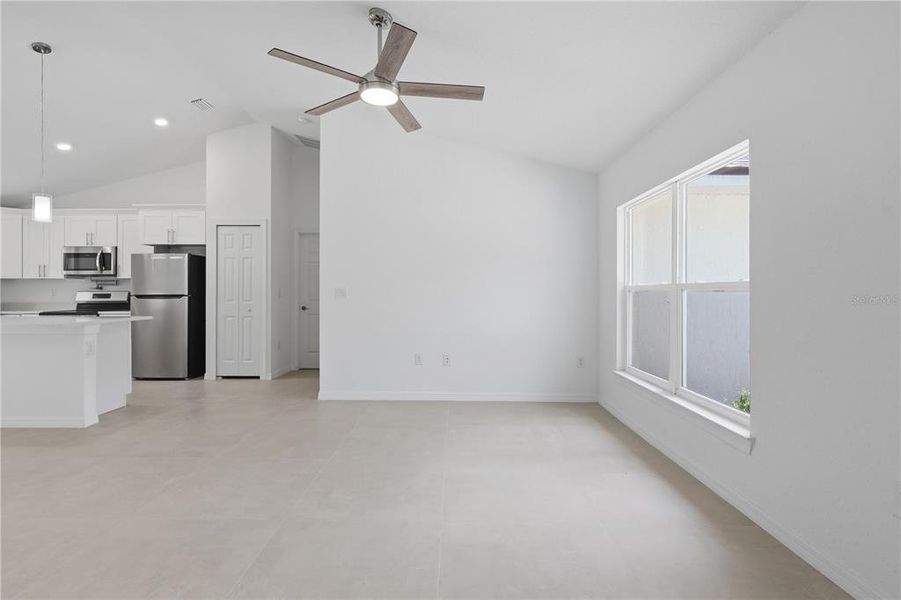 Spacious, unfurnished interior of a new home in , Ocklawaha (Image 19). Spacious, unfurnished interior of a new home in , Ocklawaha (Image 19).