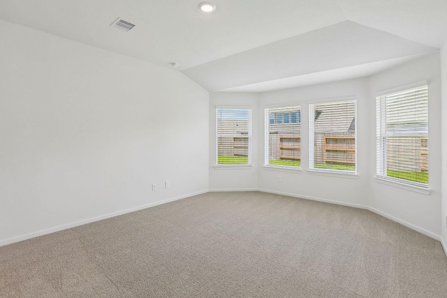 Spacious, unfurnished interior of a new home in Riviera Pines - Classic Series, Huffman (Image 32).