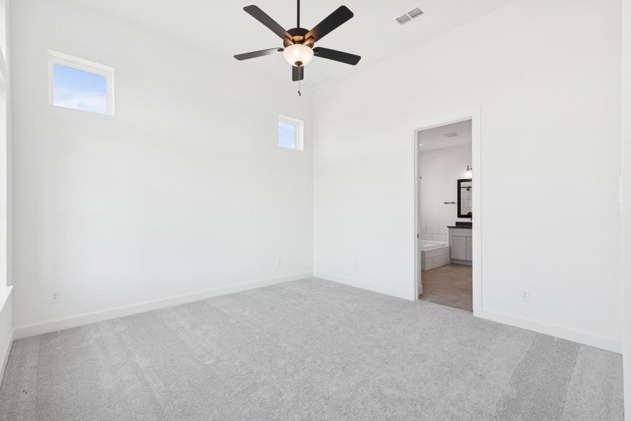 Spacious, unfurnished interior of a new home in ARTAVIA 45' Homesites, Conroe (Image 17).