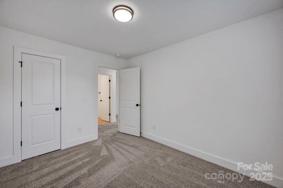 Spacious, unfurnished interior of a new home in , Concord (Image 35).
