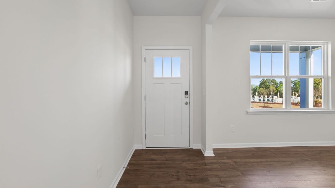 Spacious, unfurnished interior of a new home in Hunters Ridge, Woodruff (Image 16).
