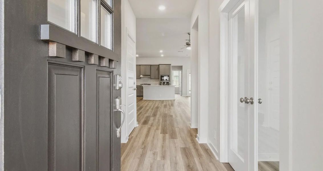 Representative unfurnished interior of a home built from the Connor by Chesmar Homes in Meyer Ranch, New Braunfels (Image 14).
