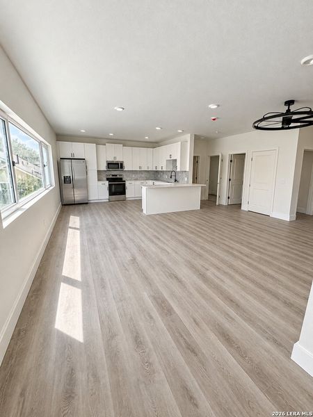 Spacious, unfurnished interior of a new home in , San Antonio (Image 15).