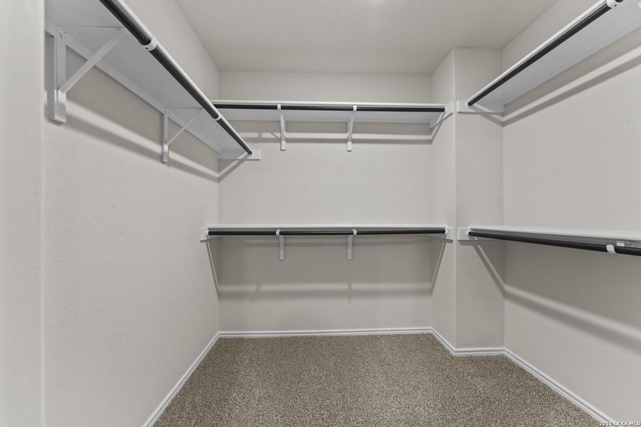 Spacious, unfurnished interior of a new home in High Garden, Comfort (Image 19).