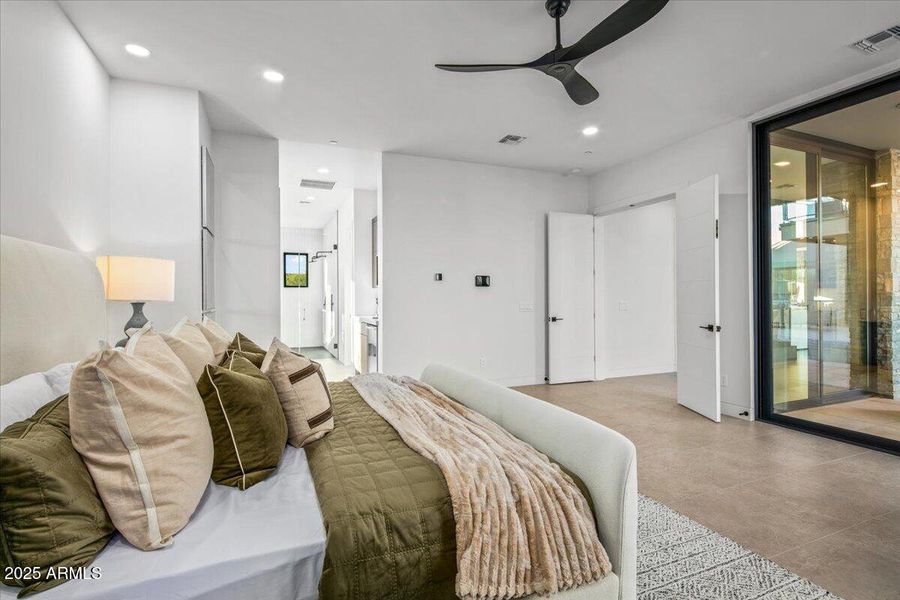 062-Primary Suite Details 062-Primary Suite Details