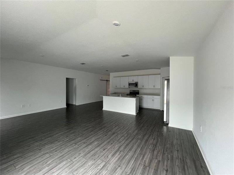 Spacious, unfurnished interior of a new home in Marion Ranch: Marion Ranch 50s, Ocala (Image 17).