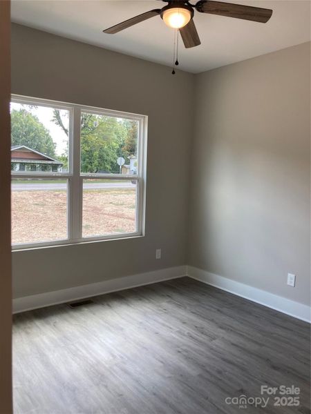 Spacious, unfurnished interior of a new home in , Gastonia (Image 23).
