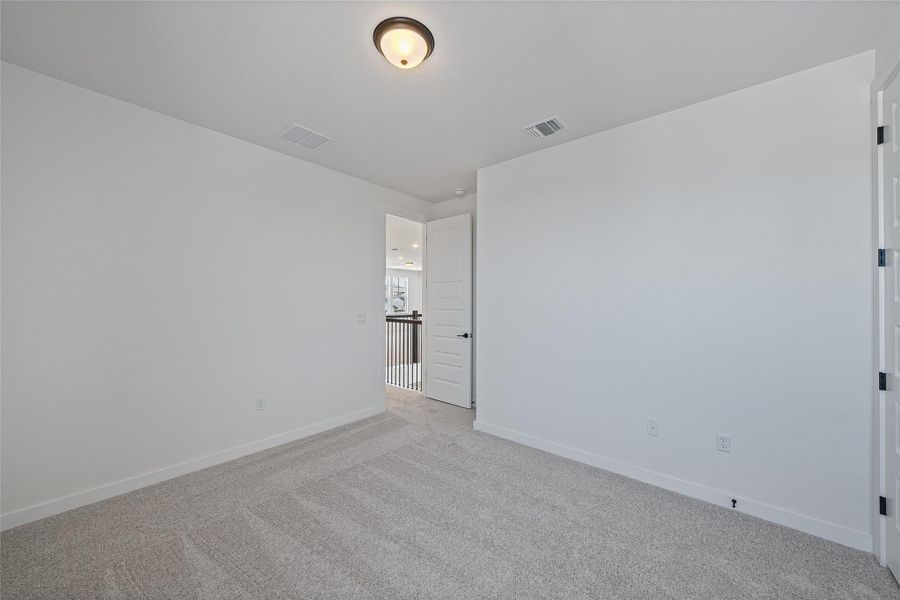 Spacious, unfurnished interior of a new home in , Buda (Image 23).