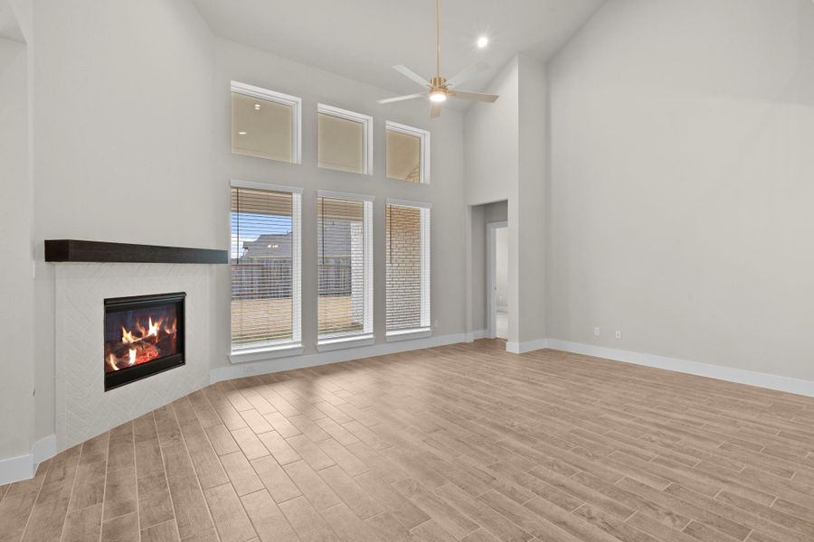 Spacious, unfurnished interior of a new home in Beacon Hill, Waller (Image 16).