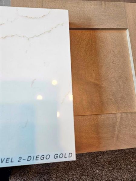 Cabinets color & Quartz Cabinets color & Quartz