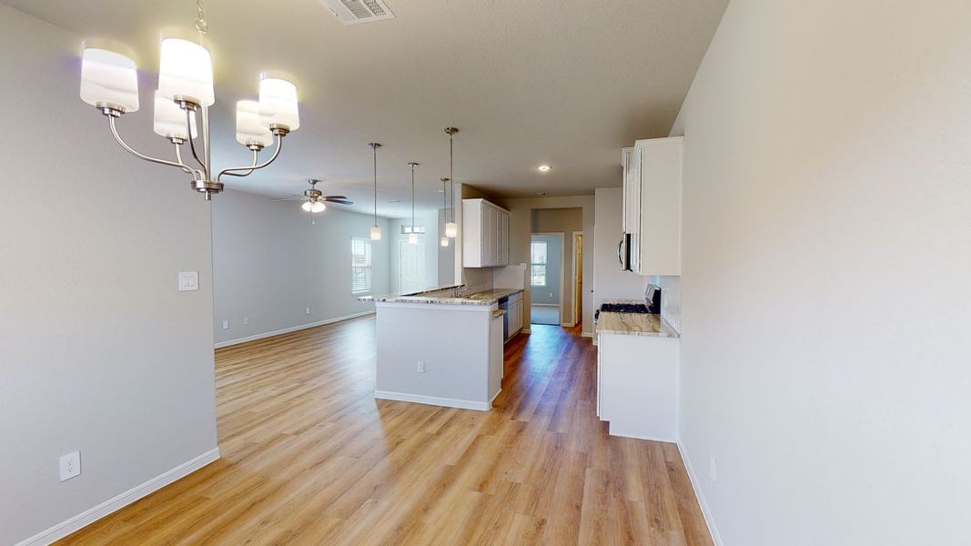 Representative unfurnished interior of a home built from the Floor Plan 1500 by Colina Homes in Cypress Green, Hockley (Image 50).