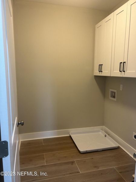 Spacious, unfurnished interior of a new home in , St. Augustine (Image 13).