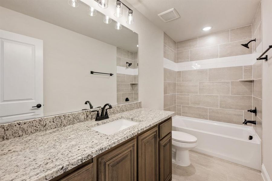 Furnished interior view inside a new home in The Enclave at Parks of Aledo, Aledo (Image 6). Furnished interior view inside a new home in The Enclave at Parks of Aledo, Aledo (Image 6).