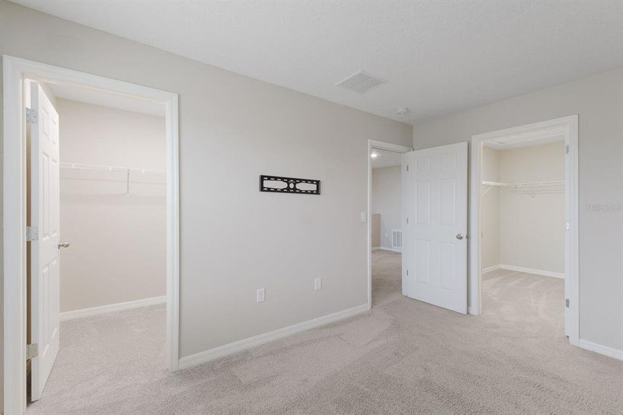 Spacious, unfurnished interior of a new home in , Parrish (Image 18).