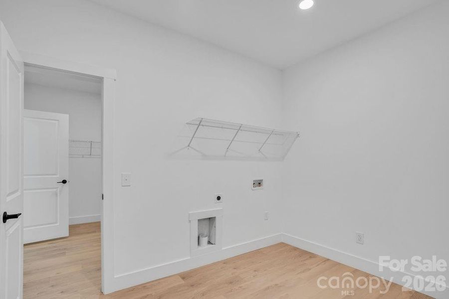 Spacious, unfurnished interior of a new home in , Dallas (Image 32). Spacious, unfurnished interior of a new home in , Dallas (Image 32).