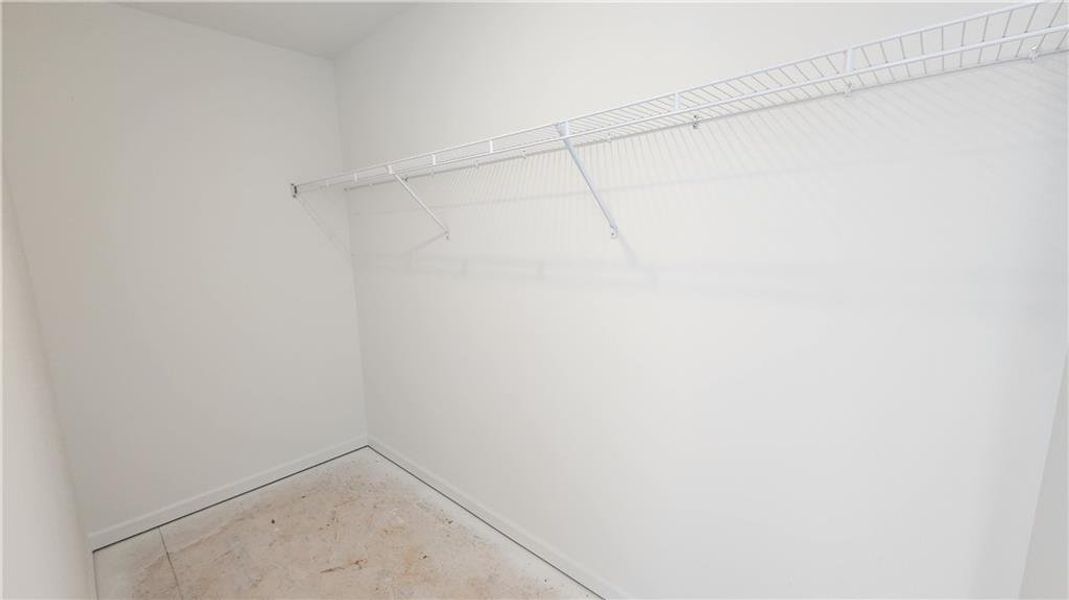 Spacious, unfurnished interior of a new home in The Estates at Casteel, Bethlehem (Image 10).