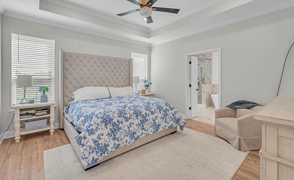 Furnished interior view inside a new home in , Lorena (Image 18).