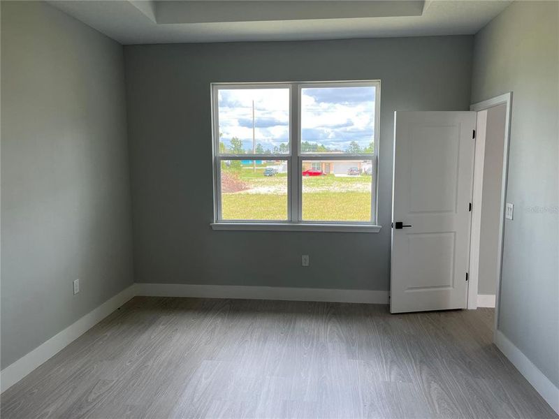 Spacious, unfurnished interior of a new home in , Ocala (Image 16).
