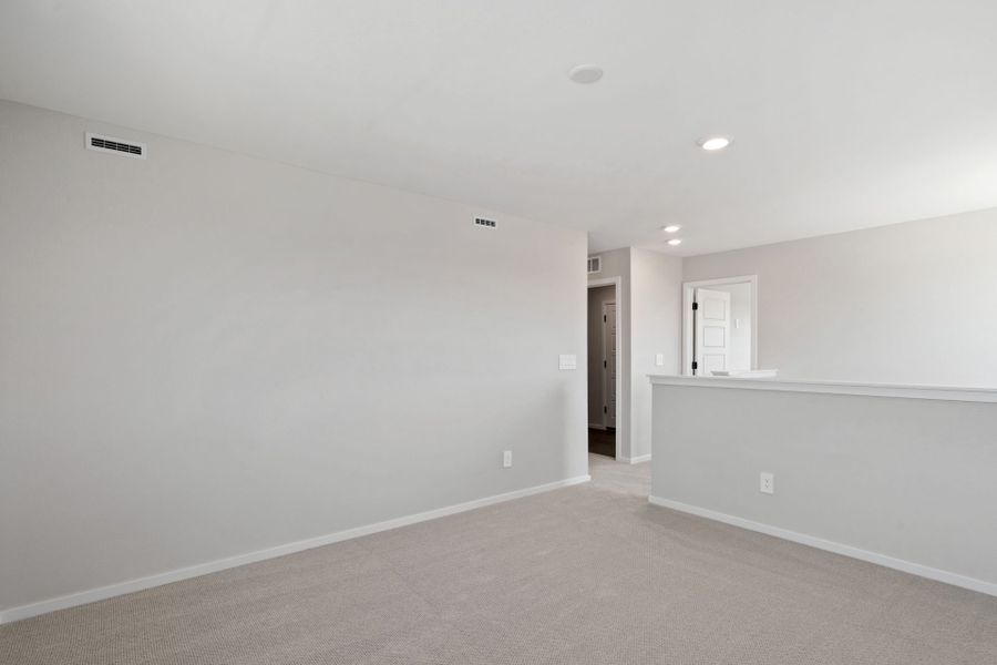 Spacious, unfurnished interior of a new home in Murata Farms, Fort Lupton (Image 21). Spacious, unfurnished interior of a new home in Murata Farms, Fort Lupton (Image 21).
