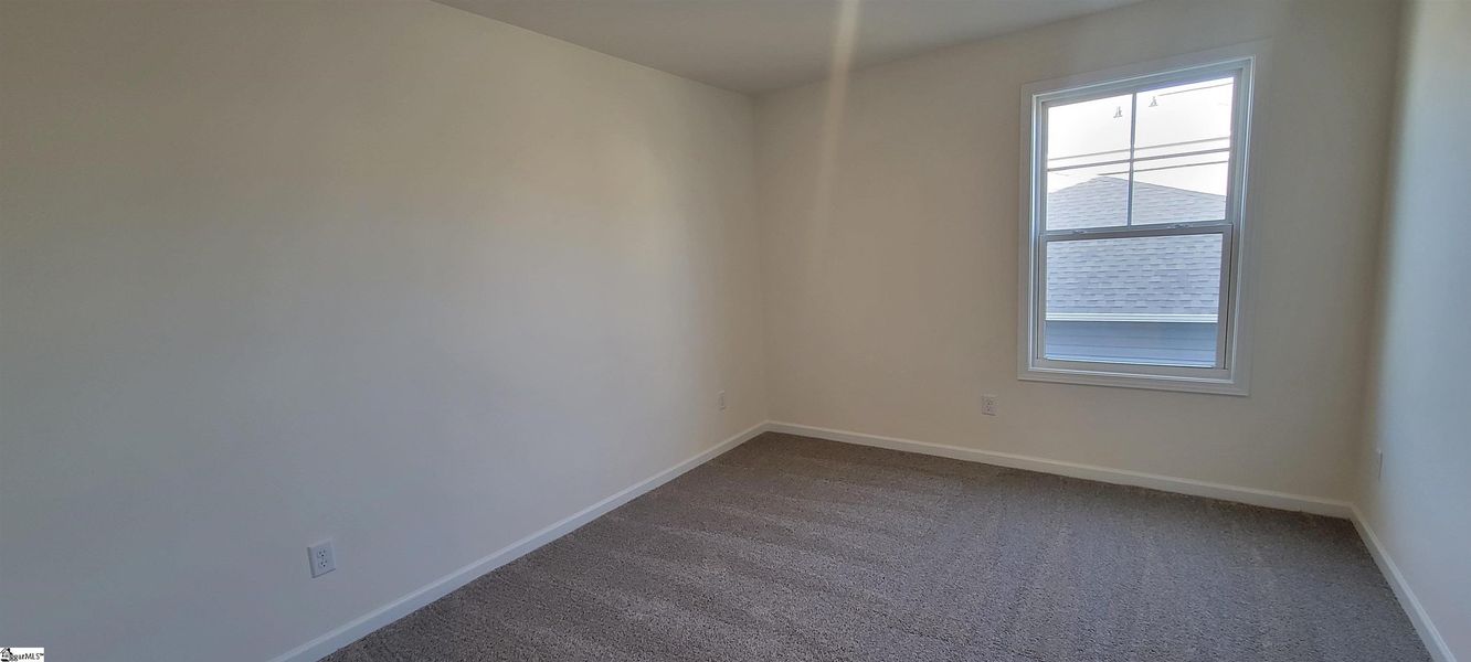Spacious, unfurnished interior of a new home in Halton Oaks, Spartanburg (Image 21). Spacious, unfurnished interior of a new home in Halton Oaks, Spartanburg (Image 21).