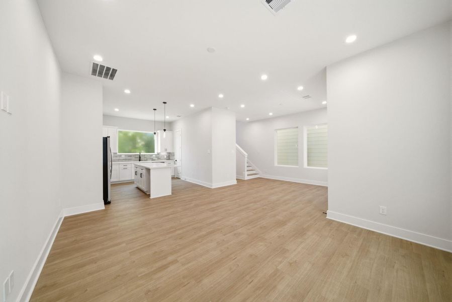 Spacious, unfurnished interior of a new home in Cedar Post, Houston (Image 25). Spacious, unfurnished interior of a new home in Cedar Post, Houston (Image 25).