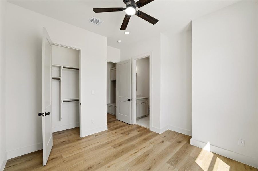 Spacious, unfurnished interior of a new home in , Fort Worth (Image 21).