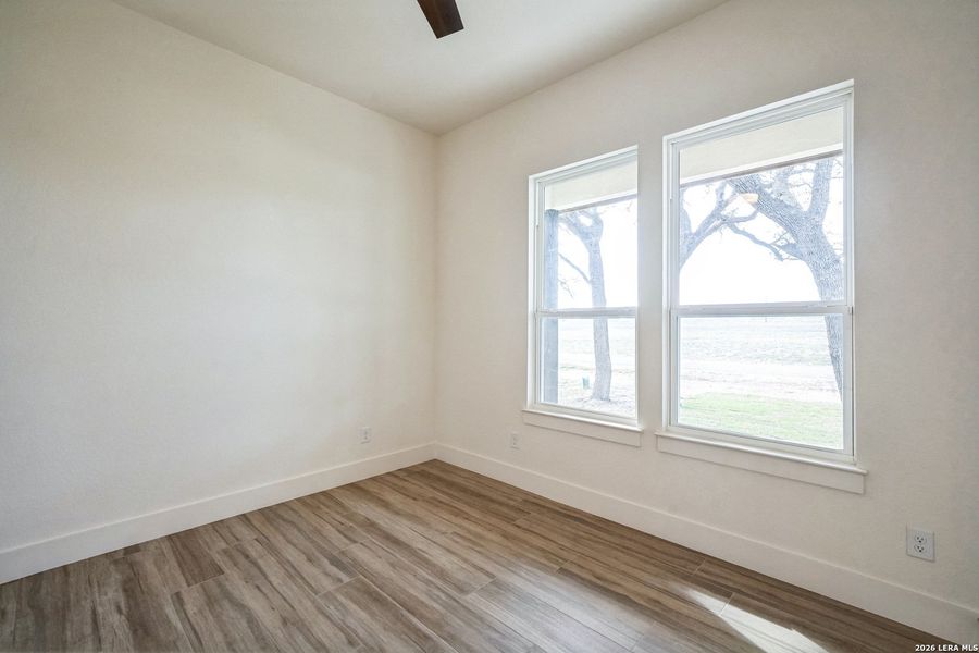 Spacious, unfurnished interior of a new home in , Floresville (Image 30).
