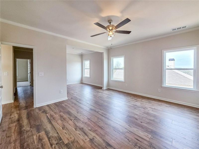 Spacious, unfurnished interior of a new home in , Dawsonville (Image 12).