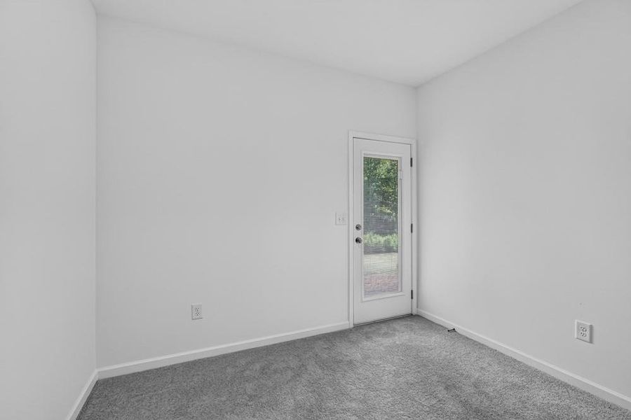 Spacious, unfurnished interior of a new home in Rosewood Farm, Lawrenceville (Image 33).