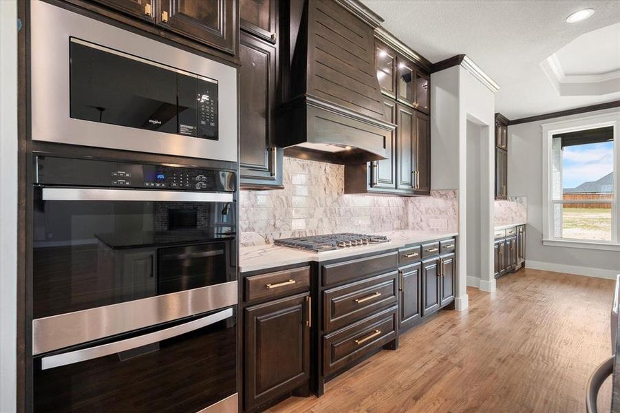 Furnished interior view inside a new home in , Waxahachie (Image 9).