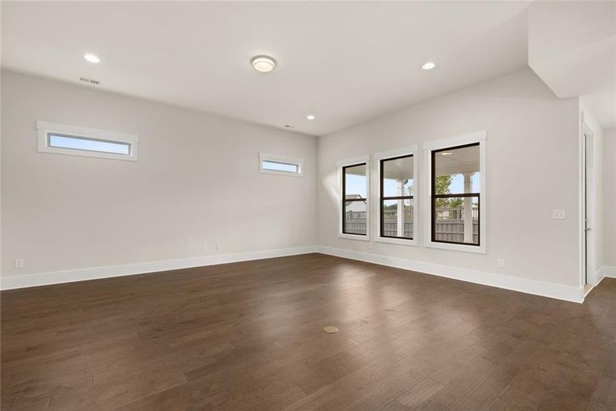 Spacious, unfurnished interior of a new home in Soleil Summit Chase, Snellville (Image 41).