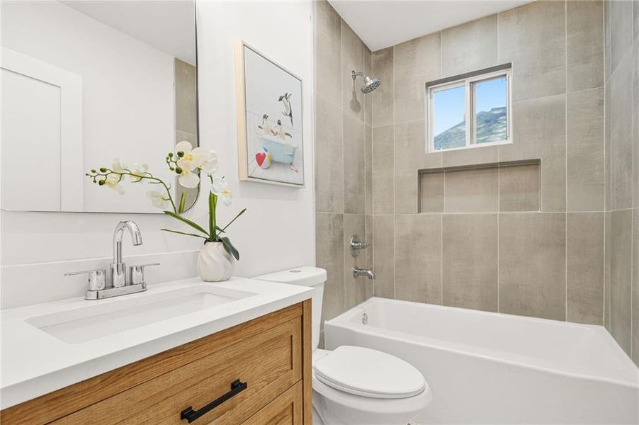 Furnished interior view inside a new home in , Atlanta (Image 7).