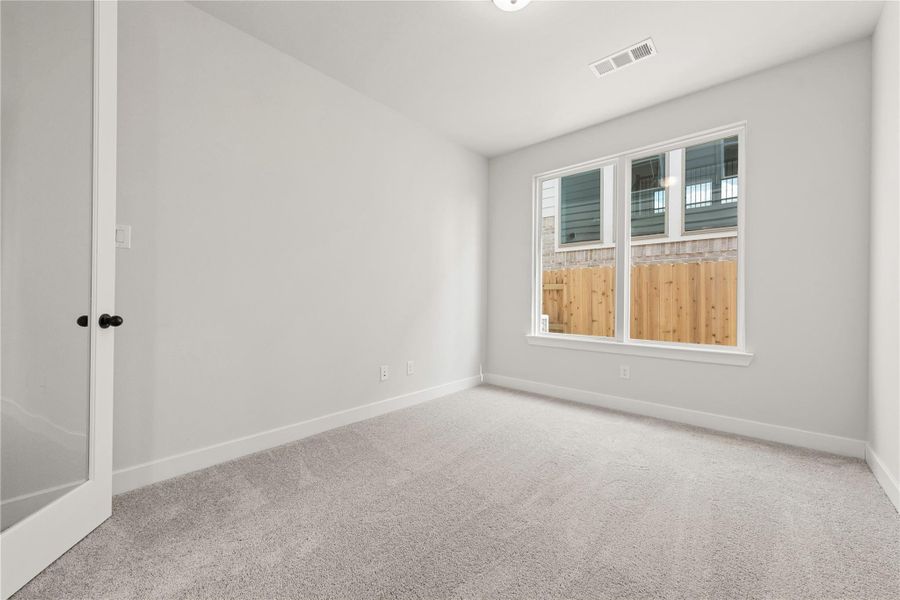 Spacious, unfurnished interior of a new home in Elyson - 40', Katy (Image 10).