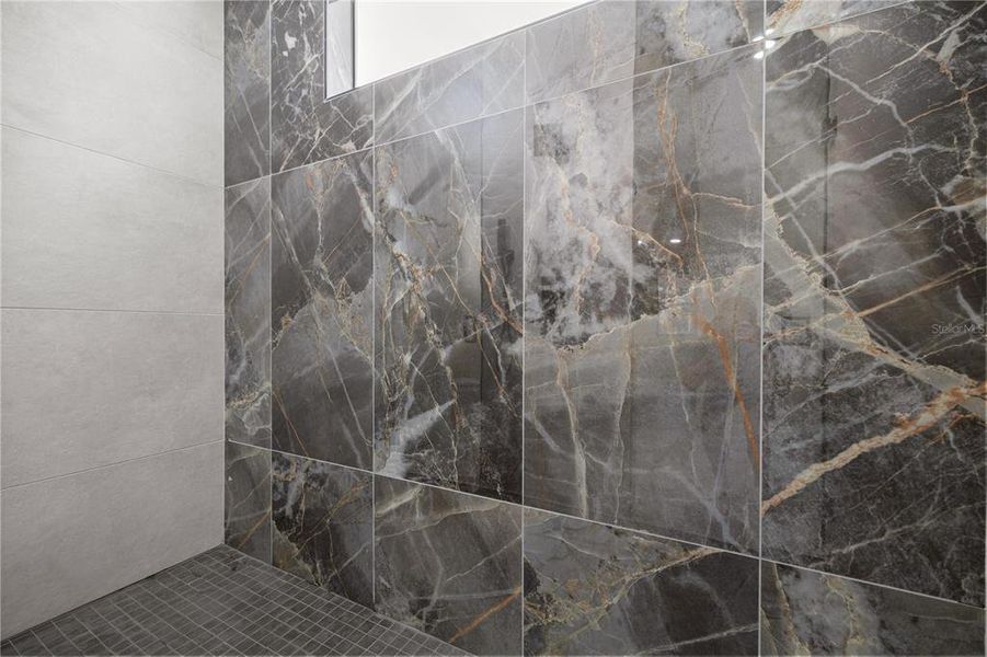 Close-up of interior finishes inside a home in , Dunnellon (Image 10).