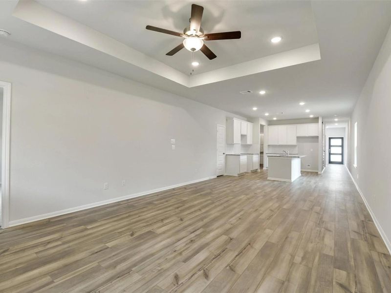 Spacious, unfurnished interior of a new home in Caney Creek Place, Conroe (Image 13). Spacious, unfurnished interior of a new home in Caney Creek Place, Conroe (Image 13).