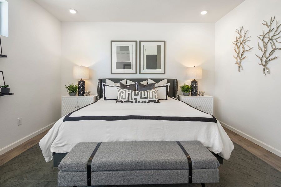 Representative furnished interior of a home built from the 4 by Tri Pointe Homes in Sugar Mill Village, Longmont (Image 21).