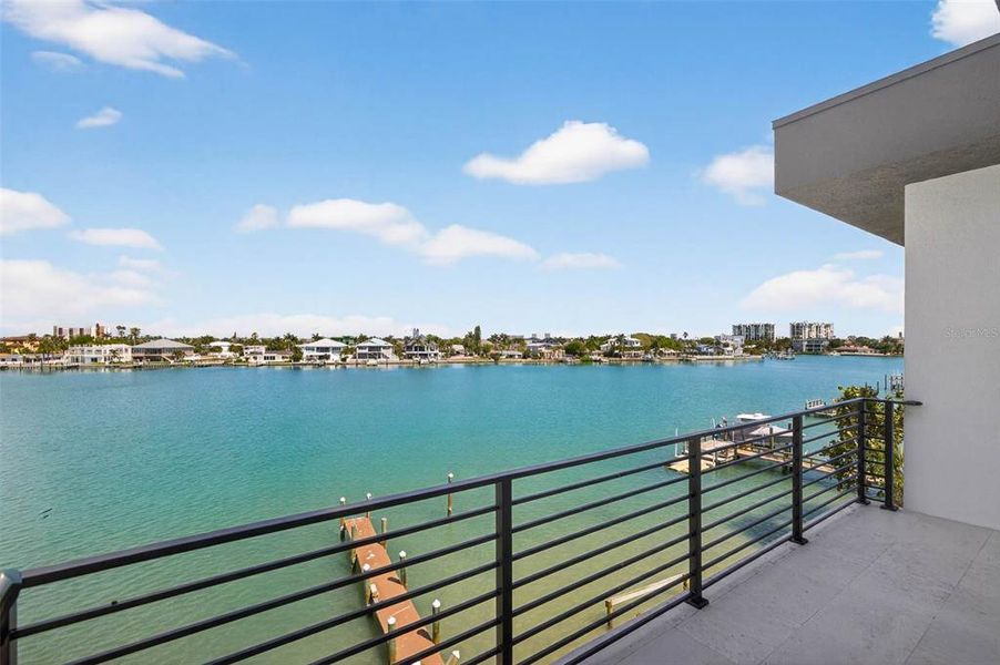 Exterior details and patio area of a home in , Treasure Island (Image 37).