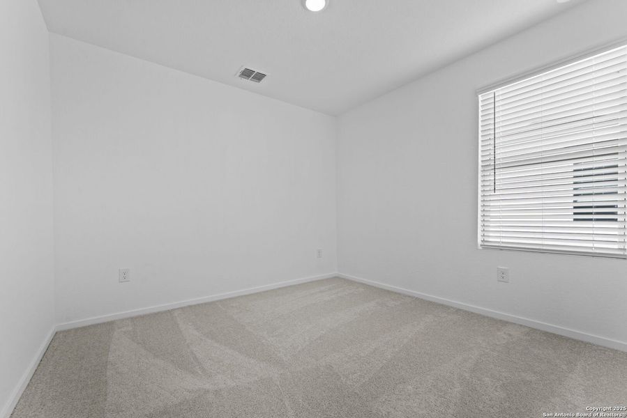 Spacious, unfurnished interior of a new home in Torian Village: Belmar Collection, San Antonio (Image 17).