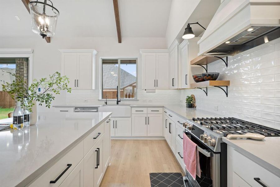 Furnished interior view inside a new home in , Van Alstyne (Image 11).
