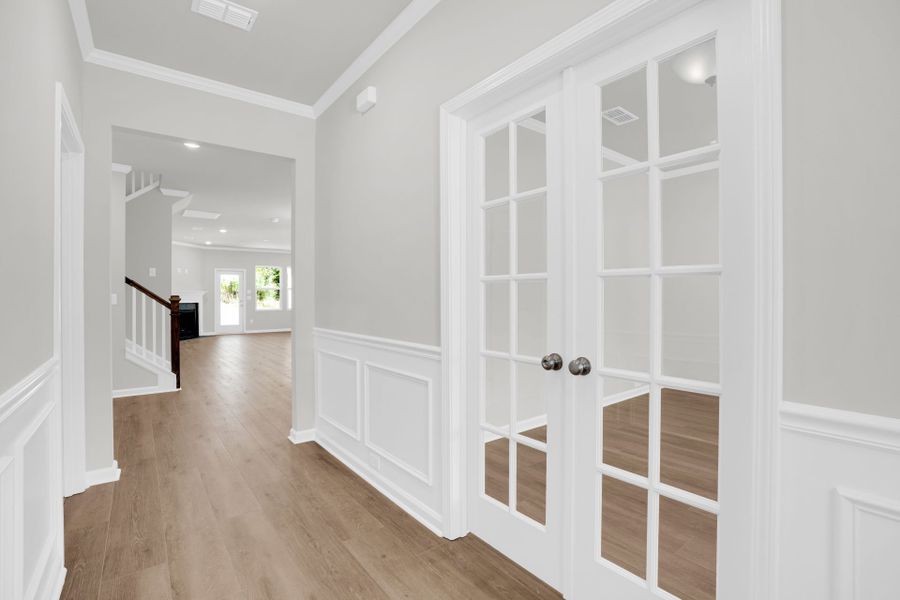 Spacious, unfurnished interior of a new home in Carriage Estates, Lexington (Image 31).