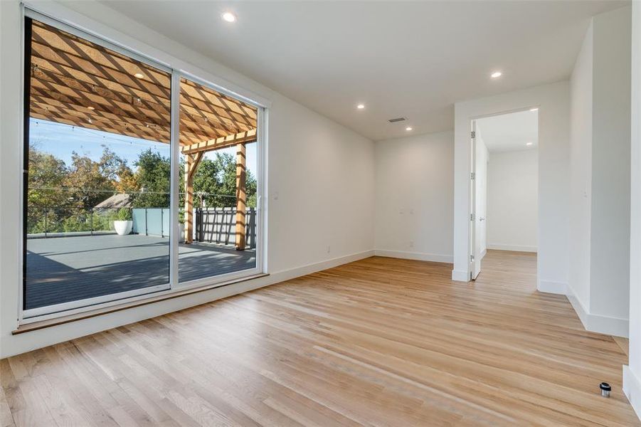 Spacious, unfurnished interior of a new home in , Dallas (Image 19). Spacious, unfurnished interior of a new home in , Dallas (Image 19).