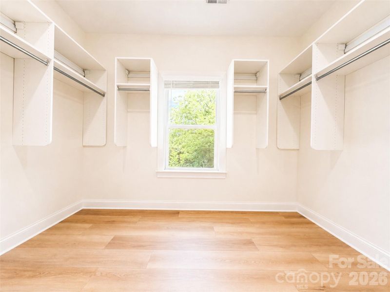 Spacious, unfurnished interior of a new home in , Charlotte (Image 31).