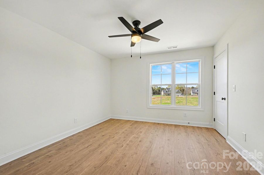 secondary bedroom level upper