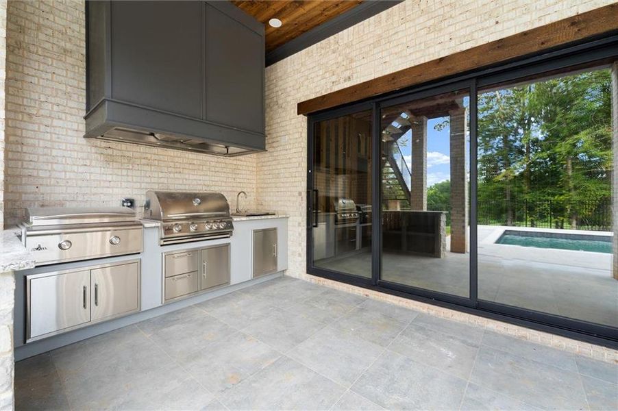 Exterior details and patio area of a home in , Alpharetta (Image 36).