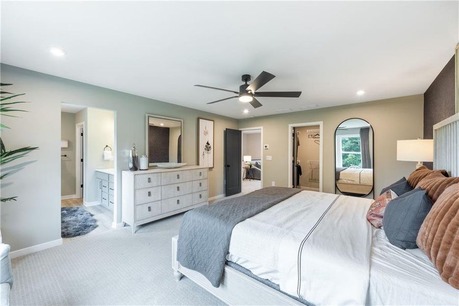 Furnished interior view inside a new home in Crossvine Estates, Braselton (Image 25). Furnished interior view inside a new home in Crossvine Estates, Braselton (Image 25).