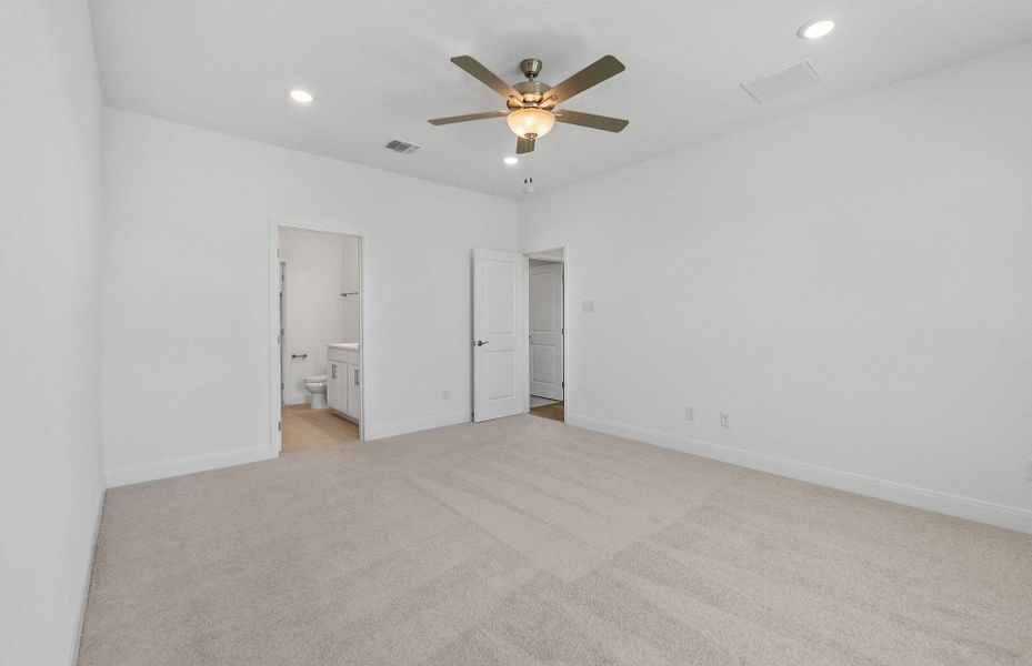Spacious, unfurnished interior of a new home in Patterson Ranch, Georgetown (Image 12). Spacious, unfurnished interior of a new home in Patterson Ranch, Georgetown (Image 12).