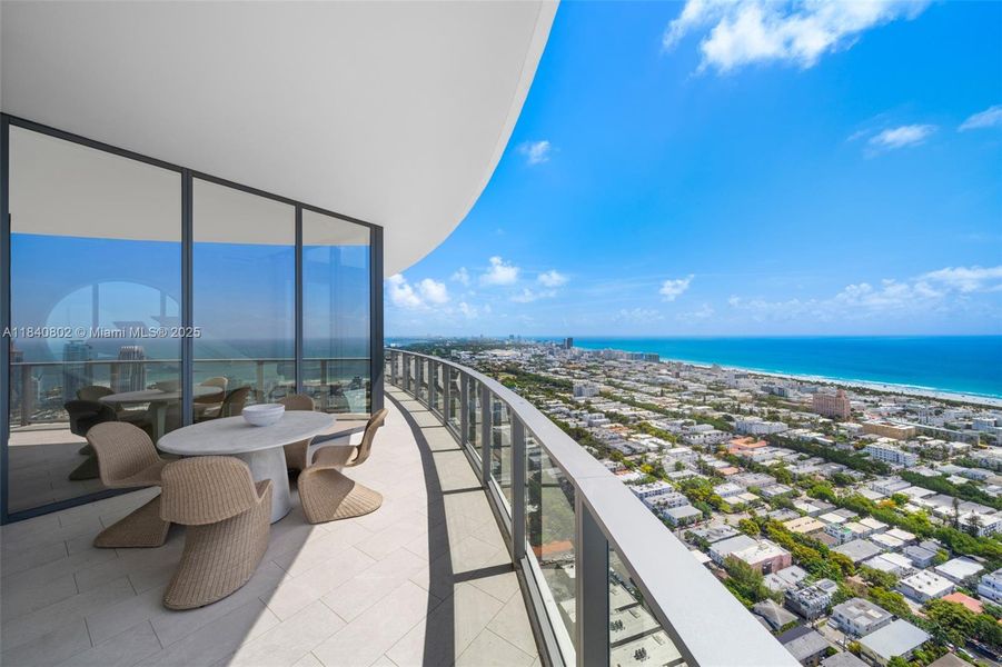 Exterior details and patio area of a home in , Miami Beach (Image 27).