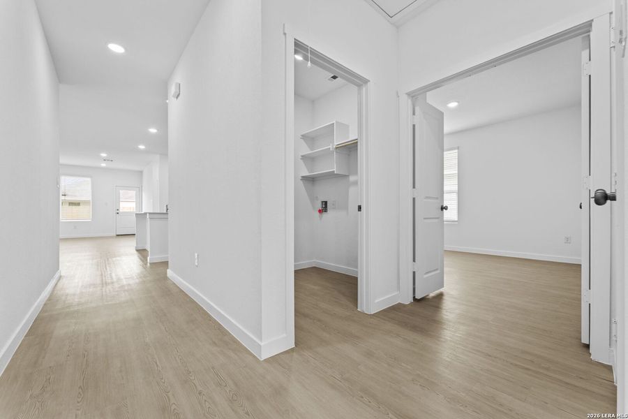 Spacious, unfurnished interior of a new home in Legacy Point, Von Ormy (Image 16).
