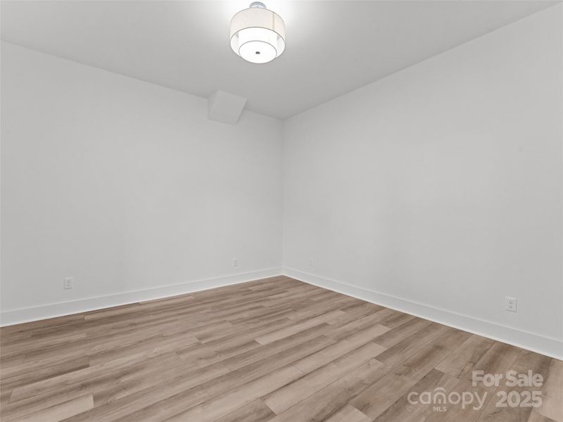 Large Bedroom #3 with amazing closet space Large Bedroom #3 with amazing closet space